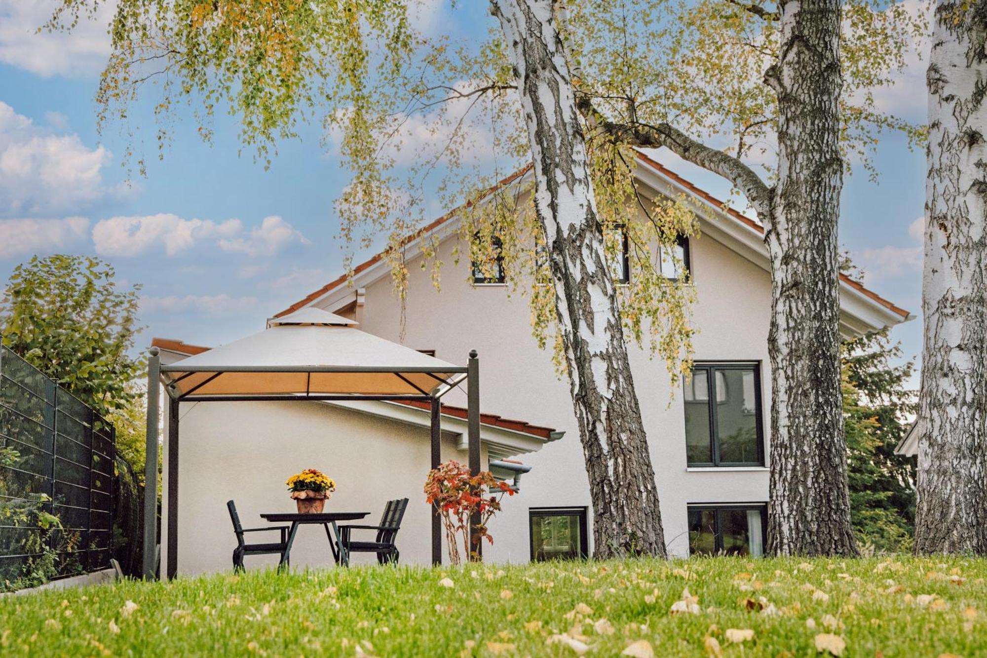 BlumenRaum Ferienwohnung 2 Карлсруе Екстериор снимка